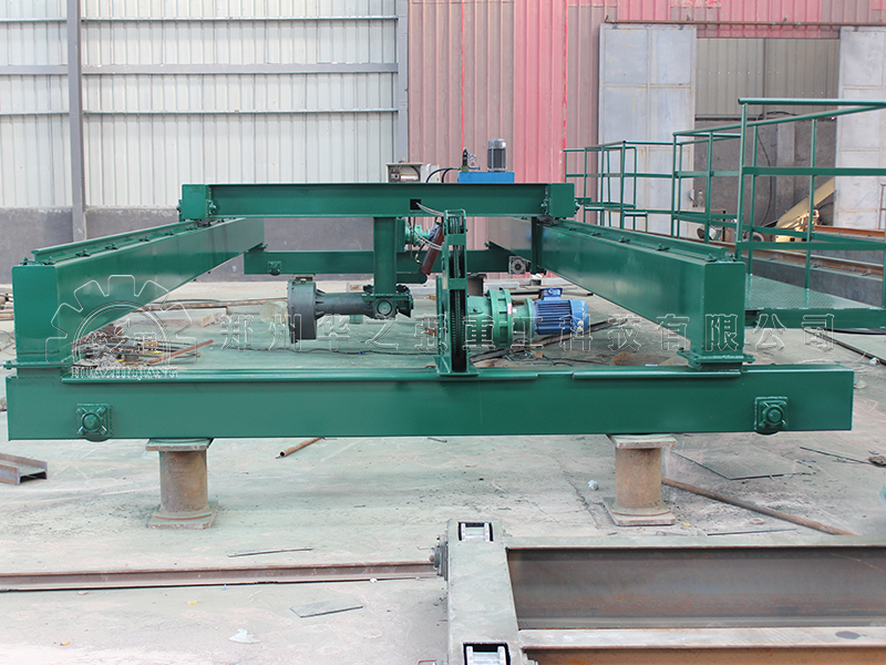 牛糞翻拋機(jī) 牛糞翻拋機(jī)